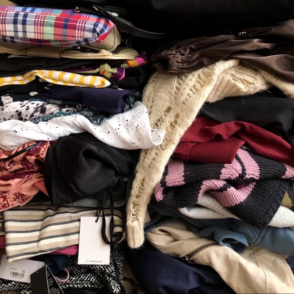 Medium 4-5 pc Mystery Reseller Box - Picture 9 of 10